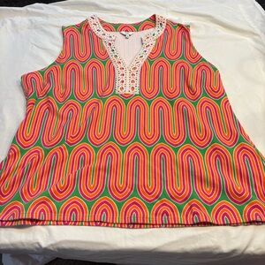 Crown & Ivy Women’s Sleeveless V-Neck Smocked Multi-Color Blouse Top Size 3X